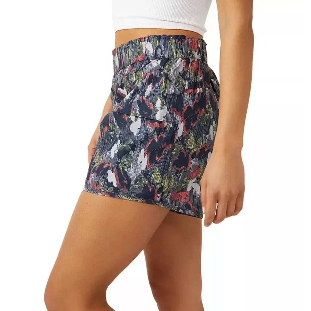 Free People Movement In The Wild Printed Athletic Shorts Supernova Combo Size XS